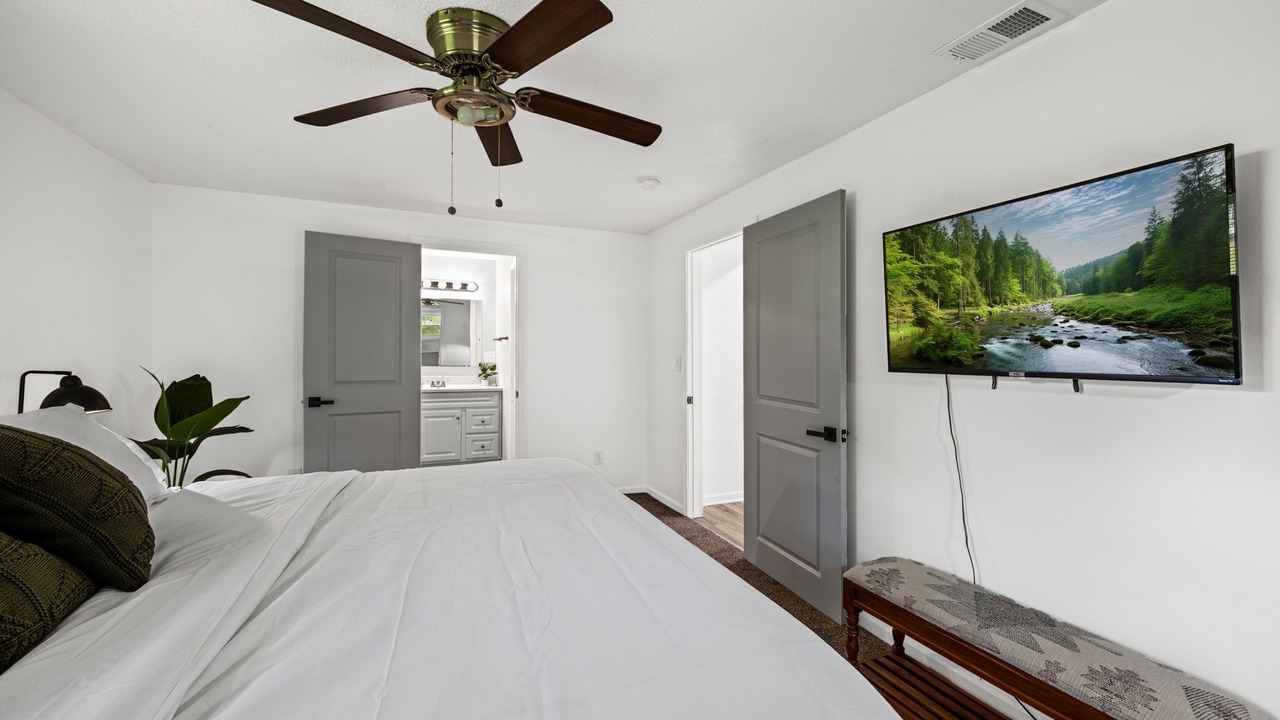 Photo of Bedroom in South Kansas City