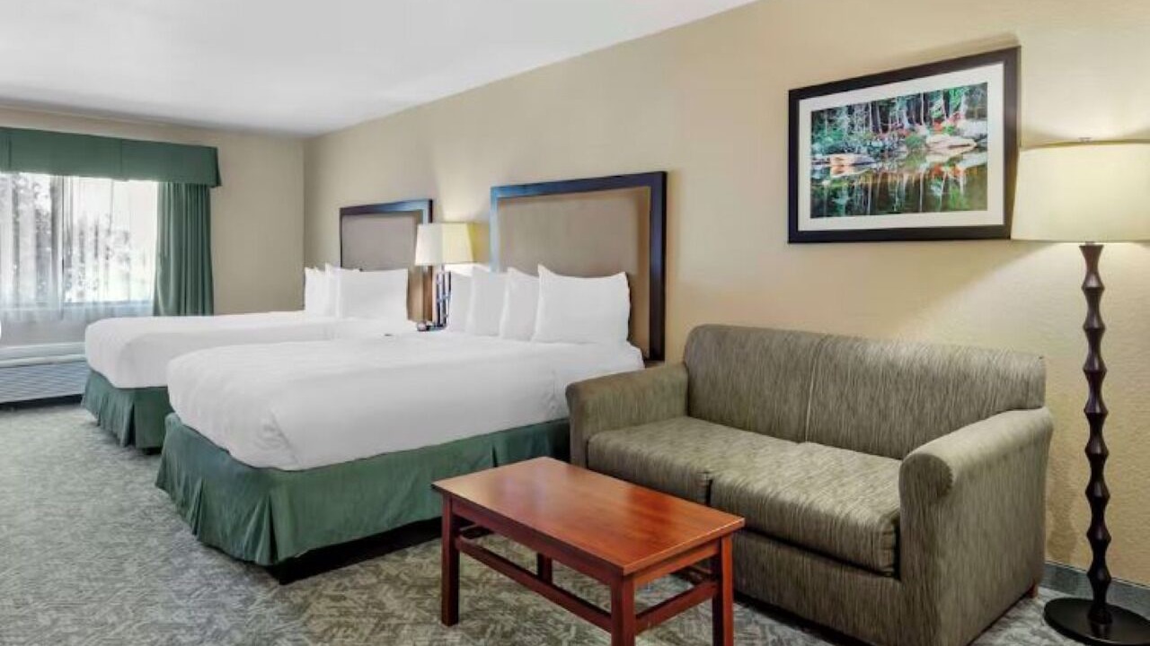 Photo of Bedroom in Eagle
