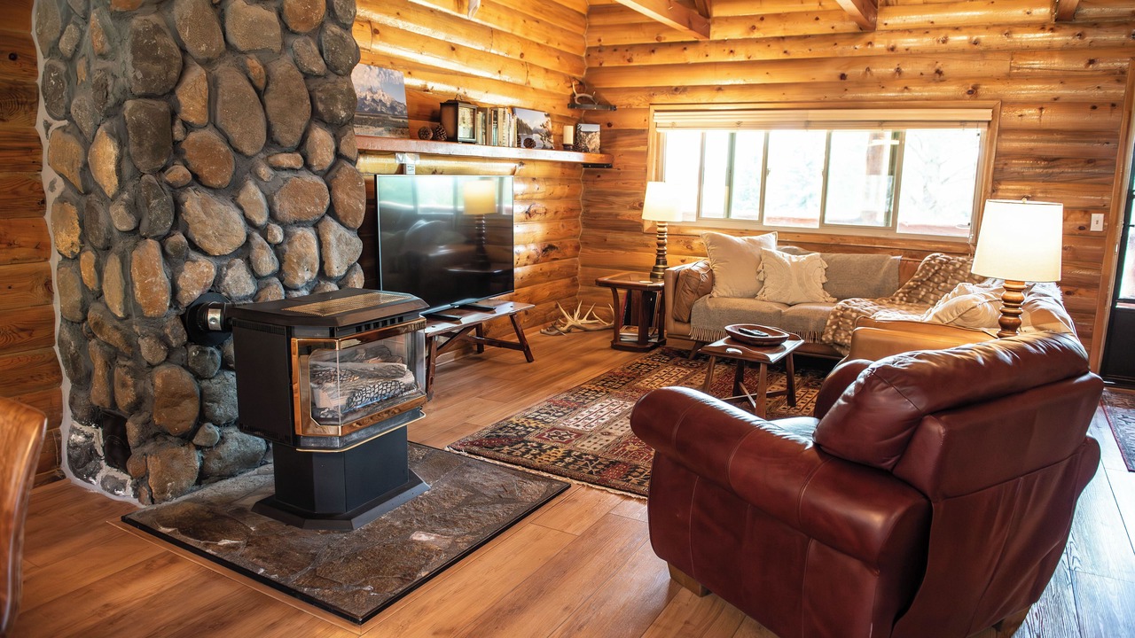 Photo of Livingroom in Star Valley Ranch