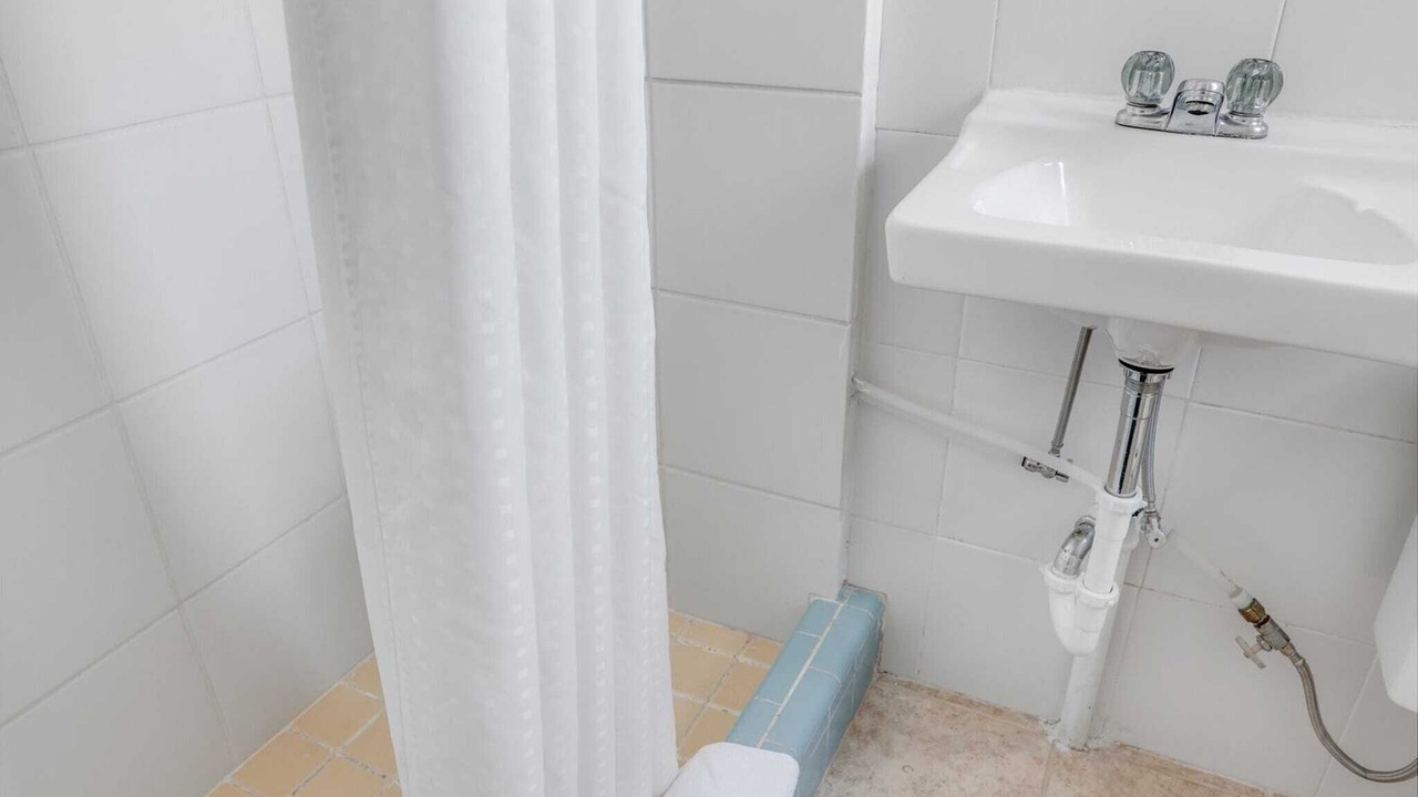Photo of Bathroom in Liberal