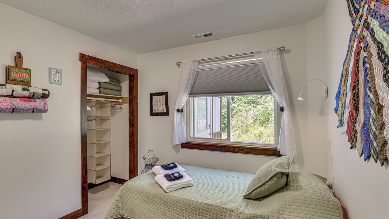 Photo of Bedroom in Hamilton