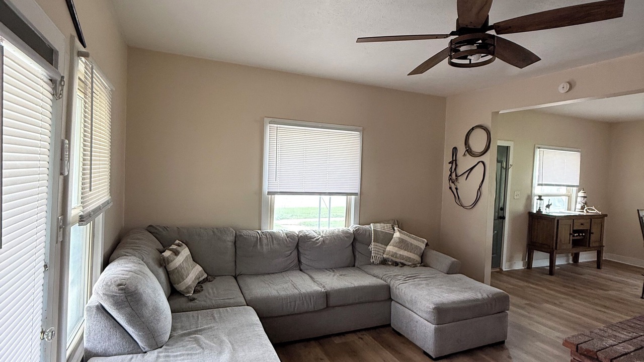 Photo of Livingroom in Solomon