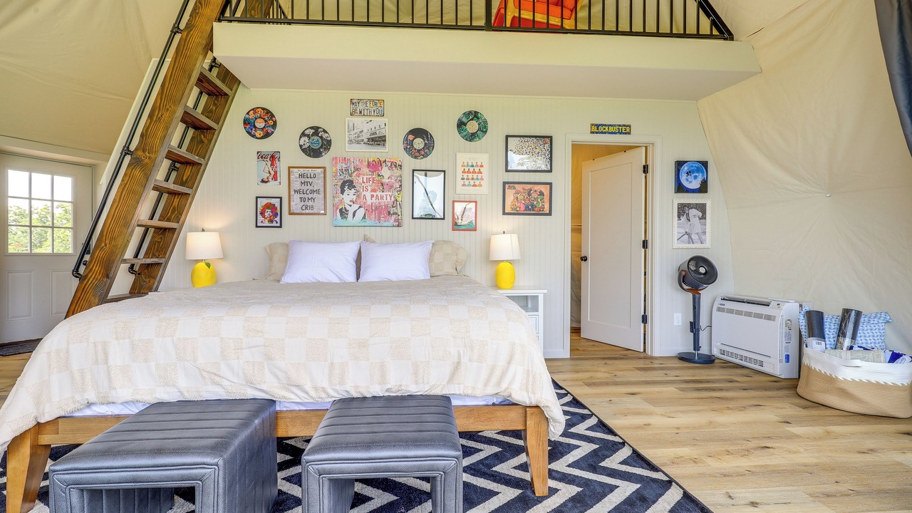 Photo of Bedroom in Butler