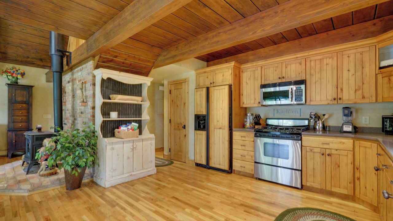 Photo of Kitchen in Midway