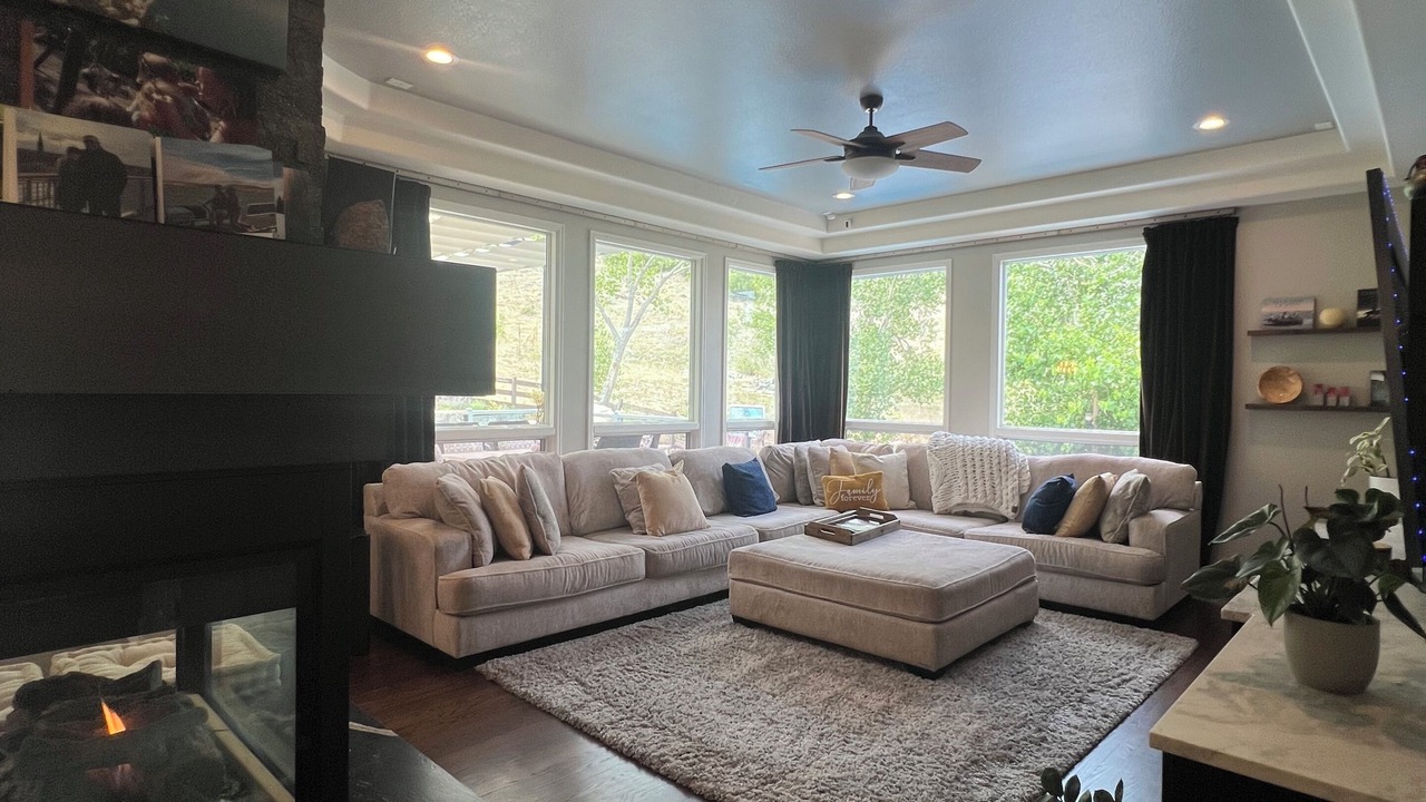 Photo of Livingroom in Canyon Point And Trip Ranch
