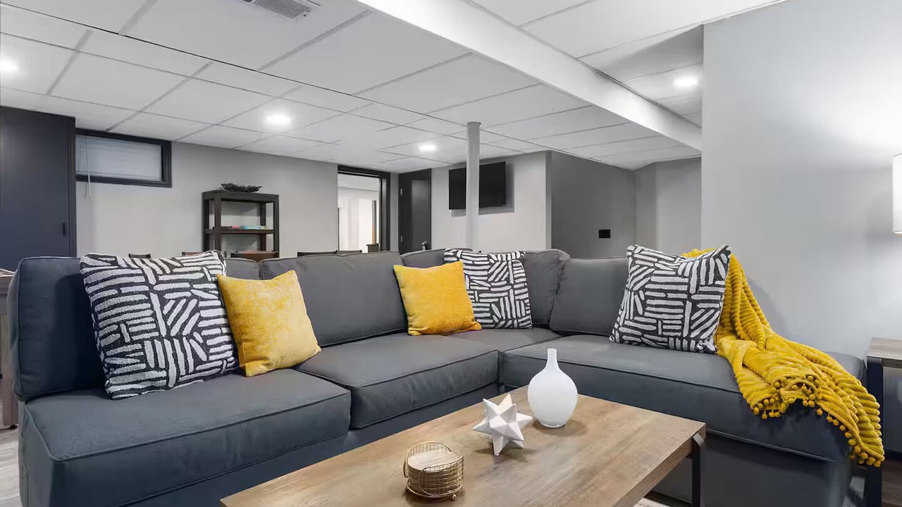 Photo of Livingroom in Lenexa