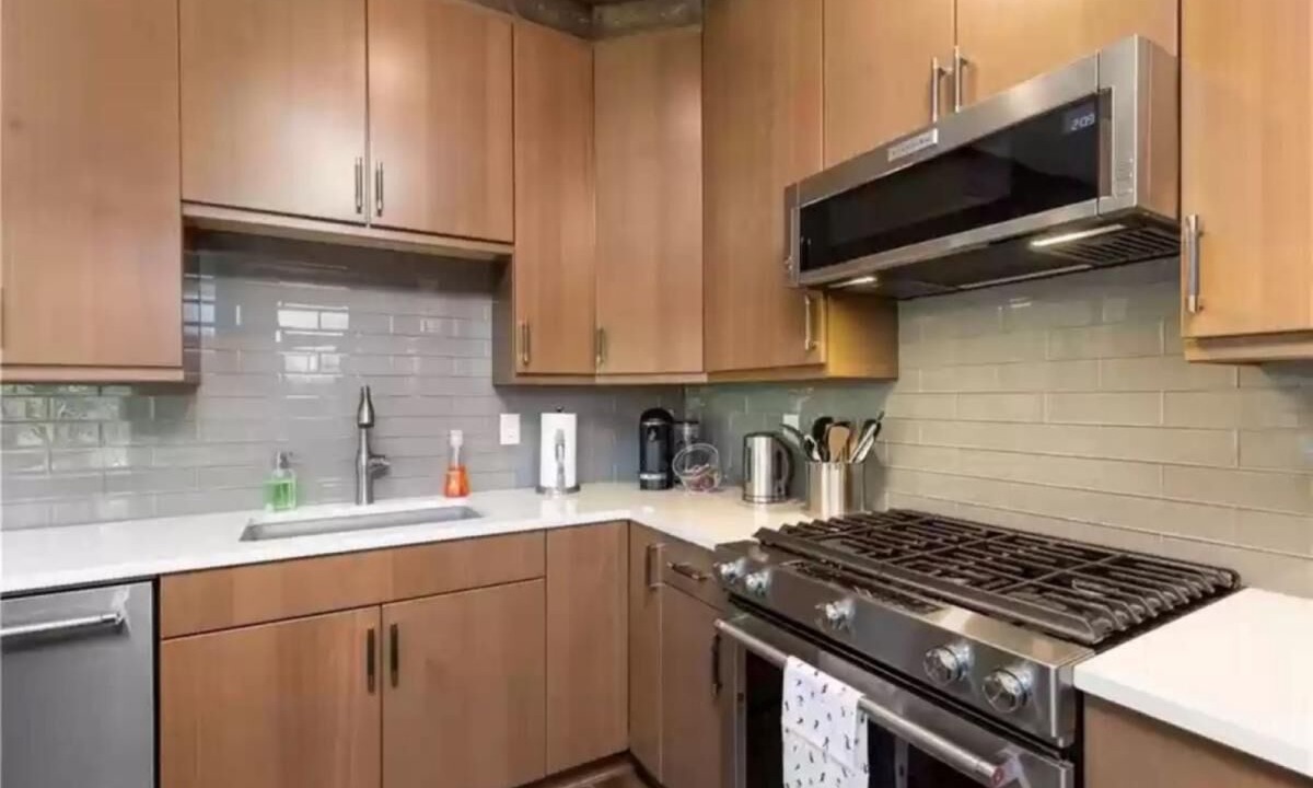 Photo of Kitchen in Lakeside Village