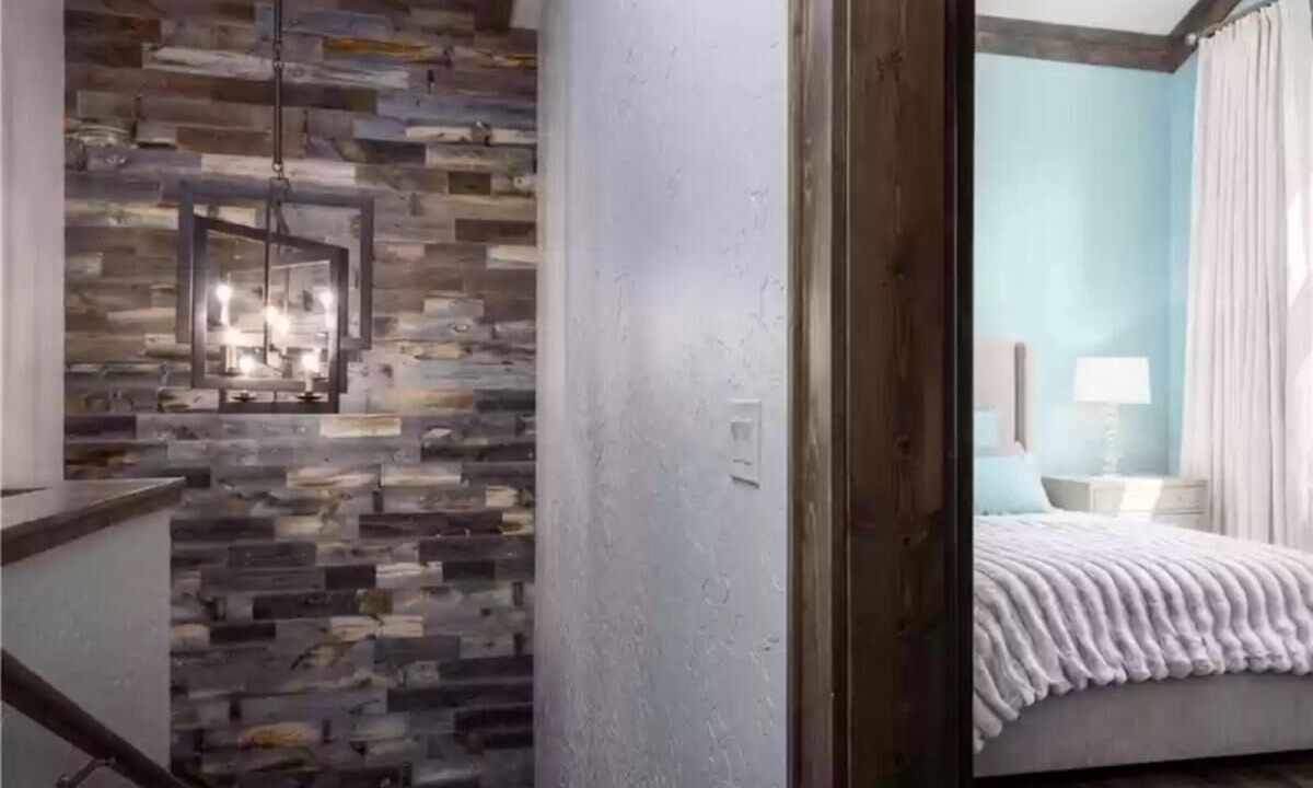 Photo of Bedroom in Lakeside Village