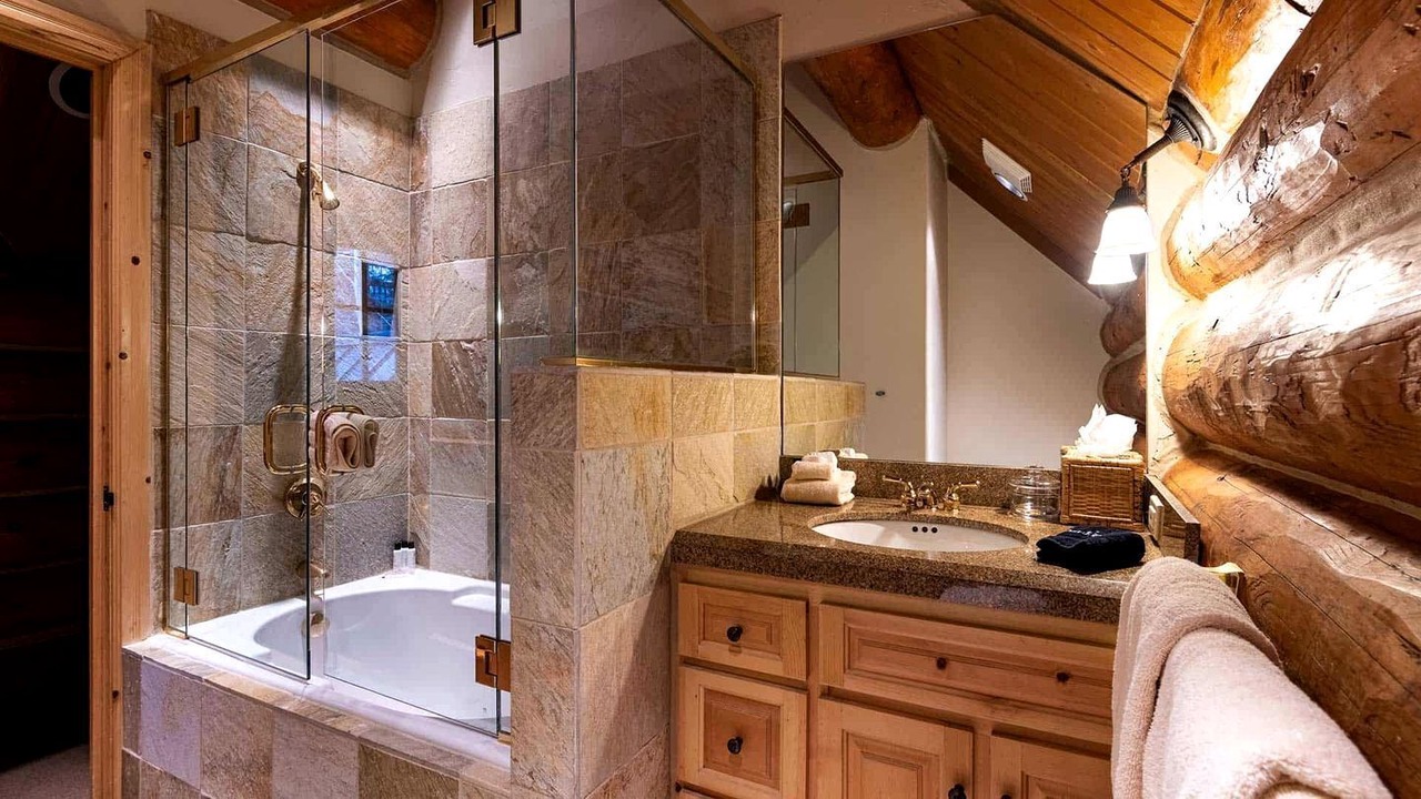 Photo of Bathroom in Mountain Village