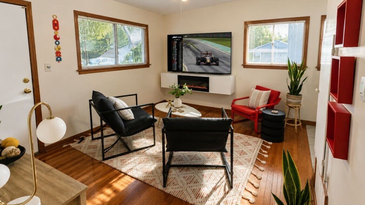 Photo of Livingroom in Oread