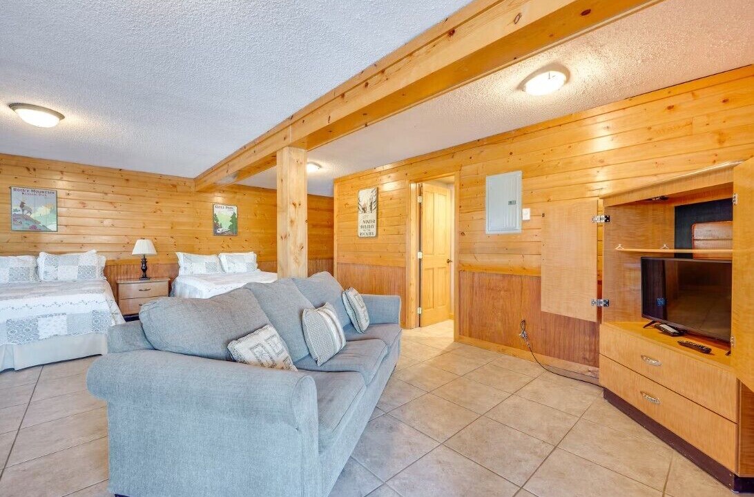 Photo of Livingroom in Estes Park