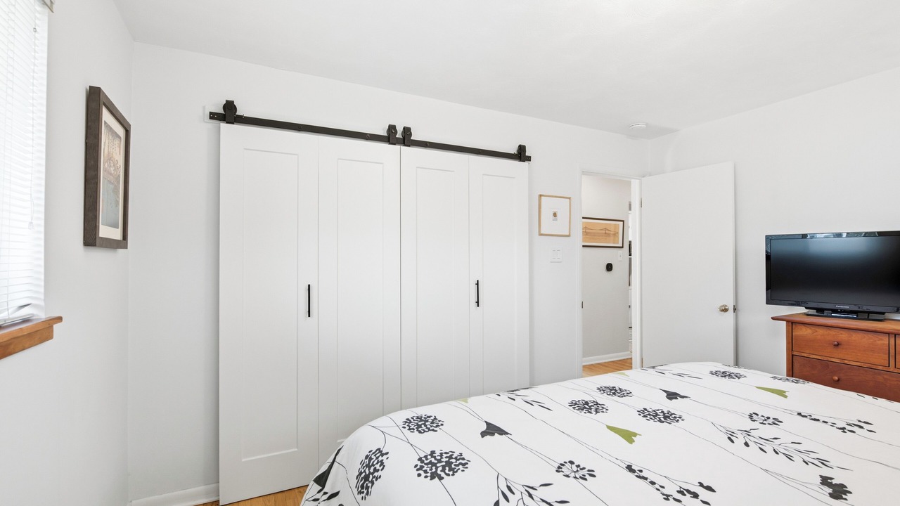 Photo of Bedroom in Old North Boulder