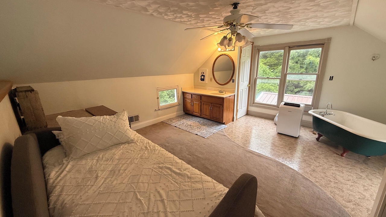 Photo of Bedroom in Platte City