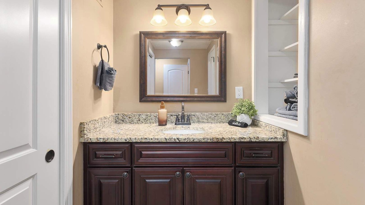 Photo of Bathroom in Lenexa