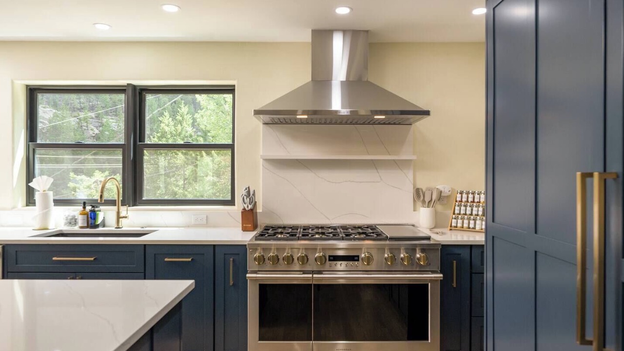Photo of Kitchen in Historic District