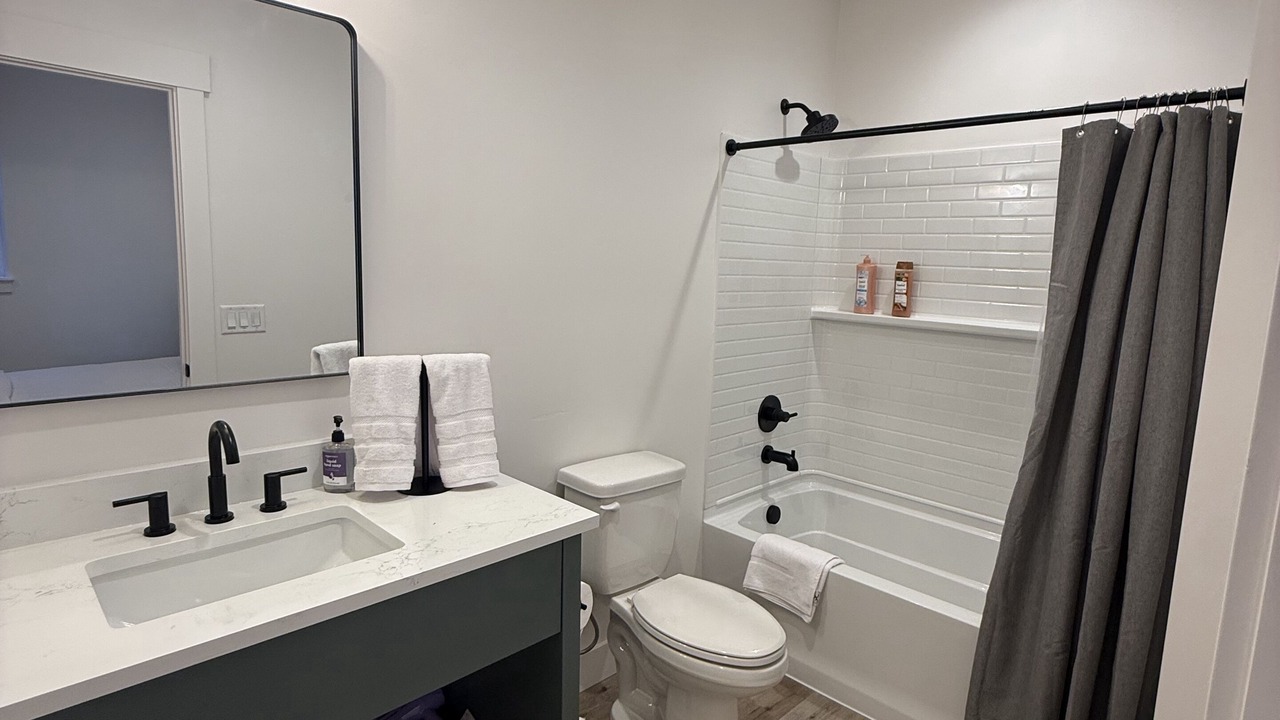 Photo of Bathroom in Garden City