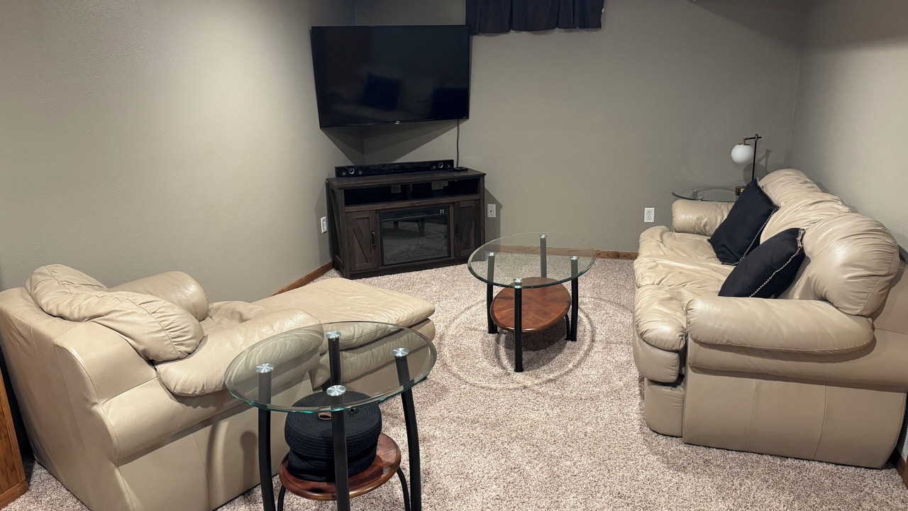 Photo of Livingroom in North Sioux City