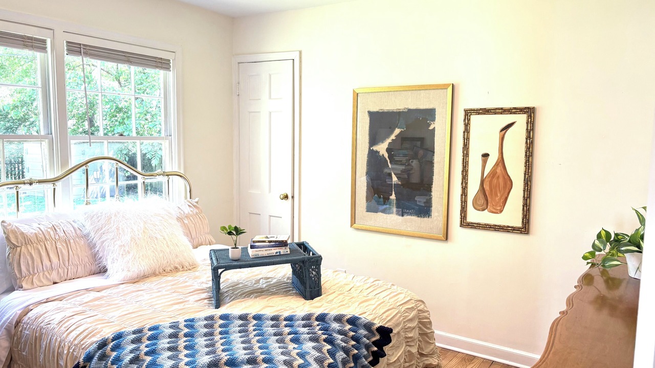 Photo of Bedroom in Roeland Park