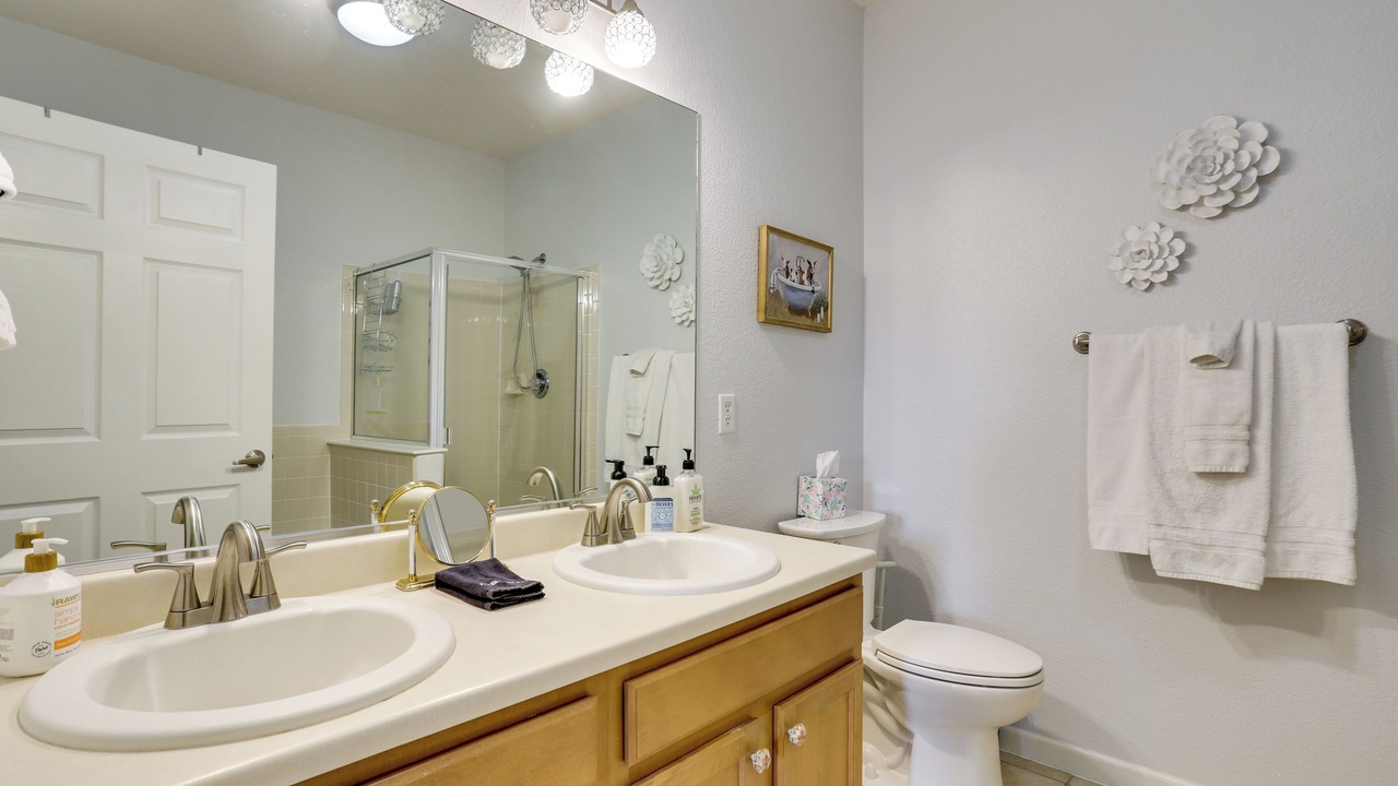 Photo of Bathroom in Cottonwood