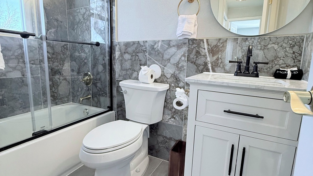 Photo of Bathroom in Hale