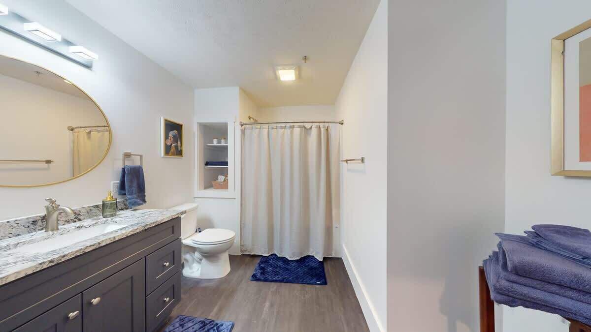 Photo of Bathroom in Grand Island