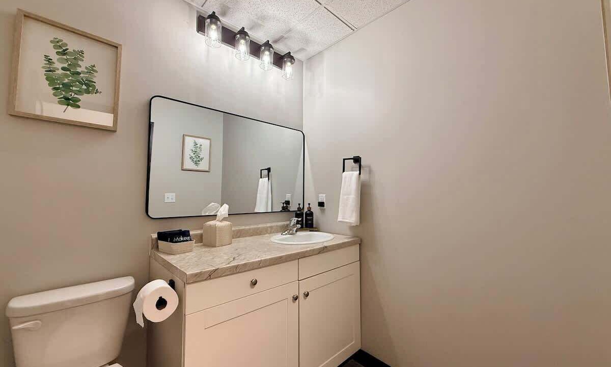 Photo of Bathroom in Grand Island