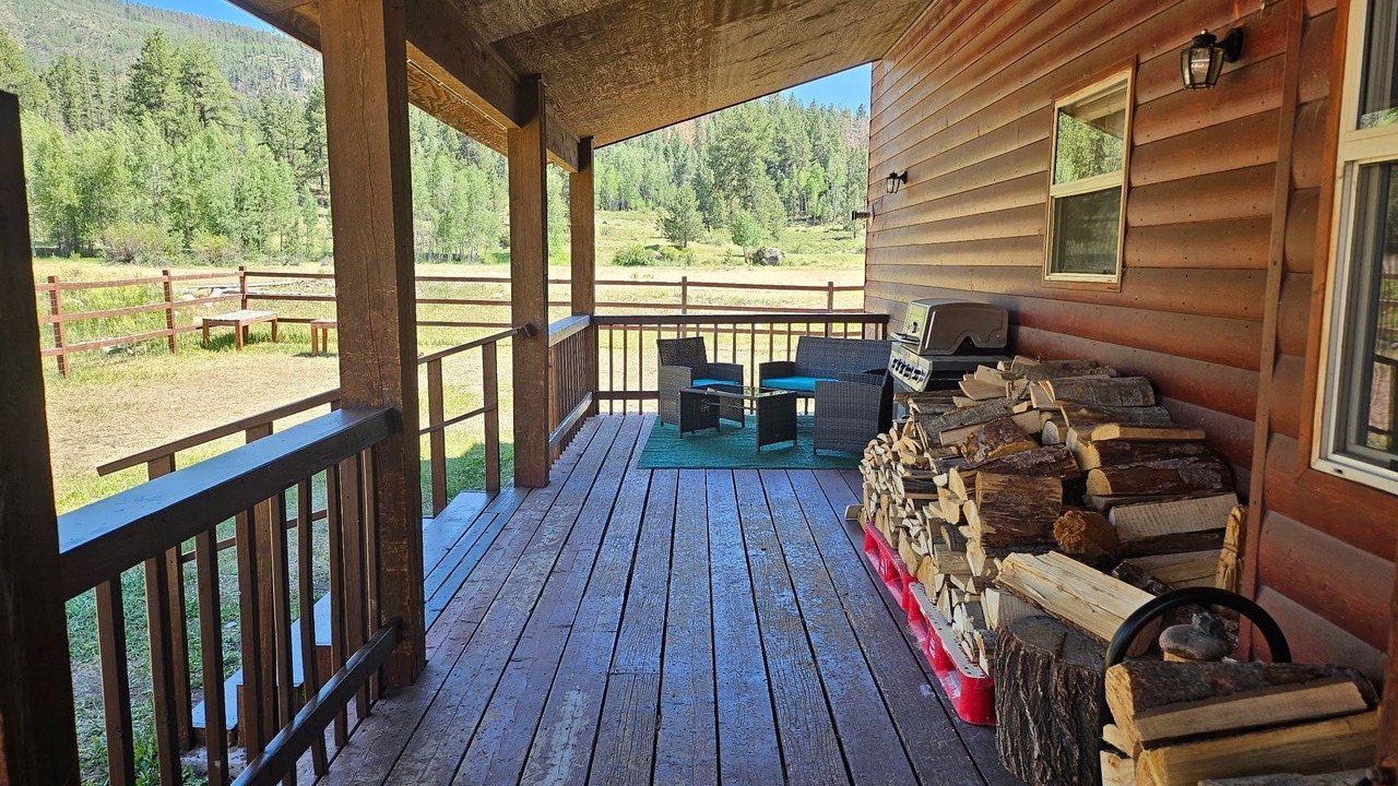 Photo of Patio Balcony in South Fork