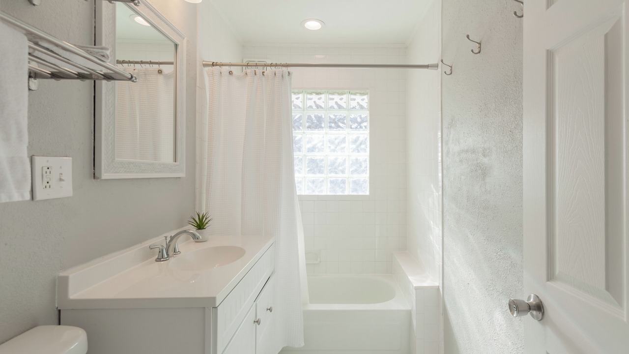Photo of Bathroom in Rosedale