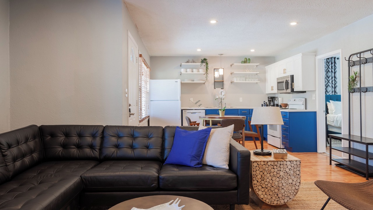 Photo of Livingroom in Rosedale