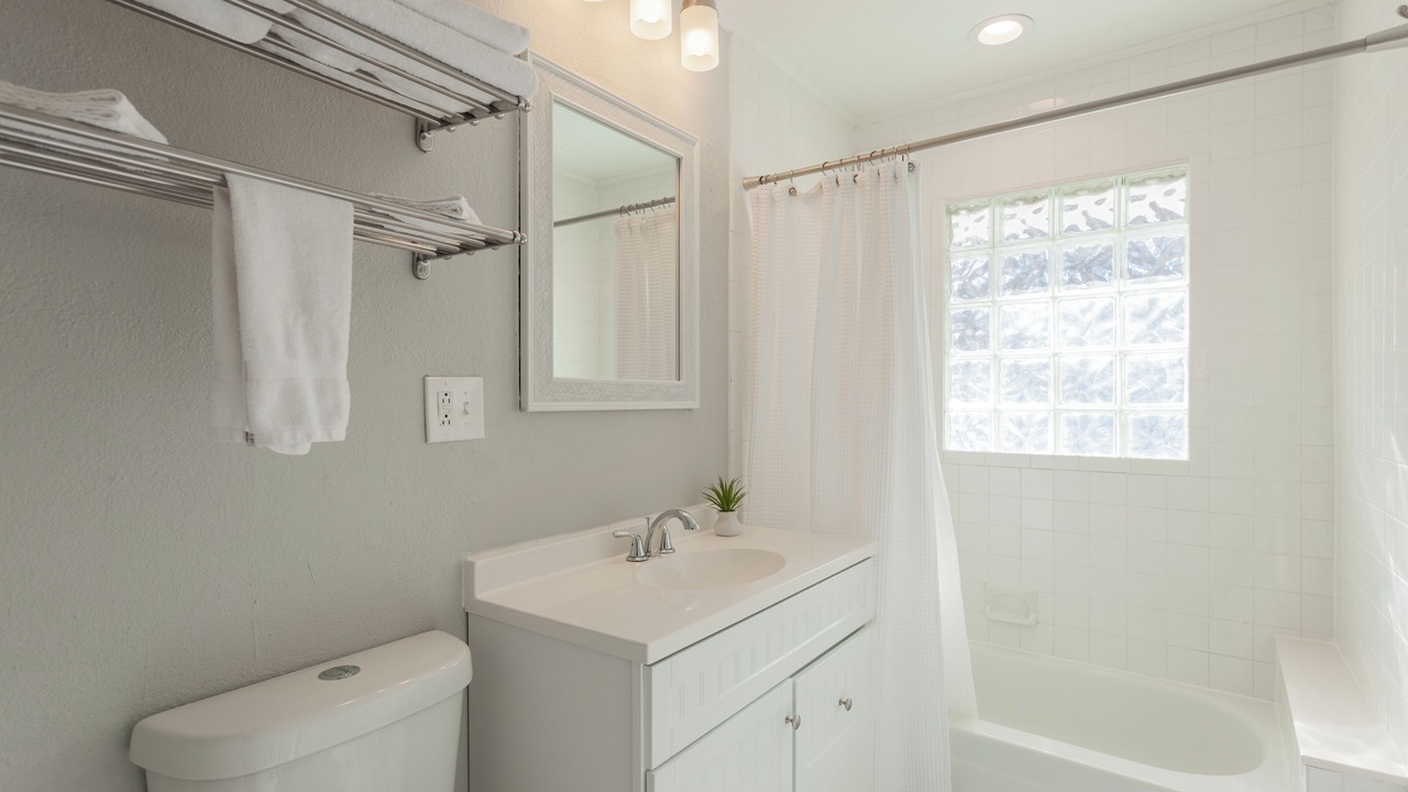 Photo of Bathroom in Rosedale