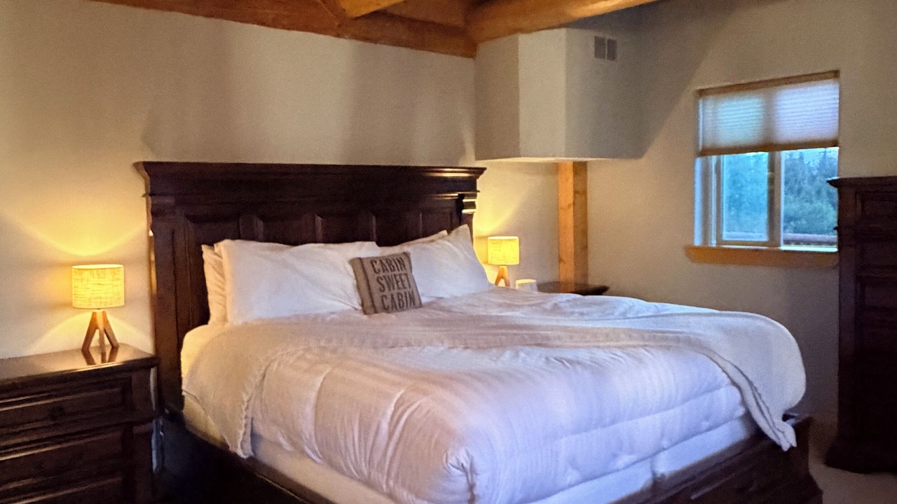 Photo of Bedroom in Indian Mountain