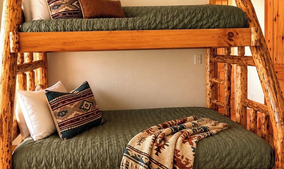 Photo of Bedroom in Indian Mountain