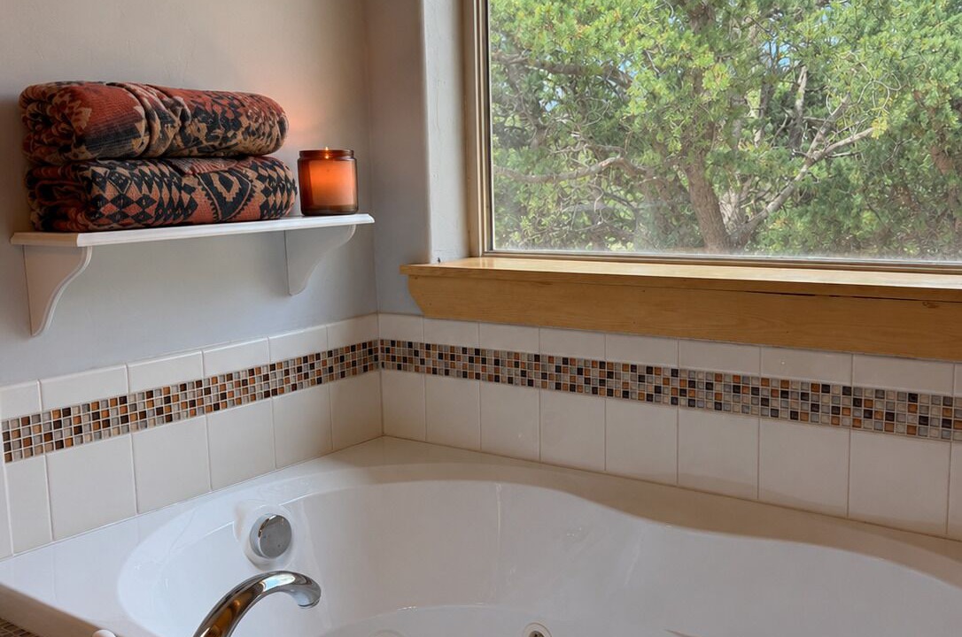 Photo of Bathroom in Indian Mountain