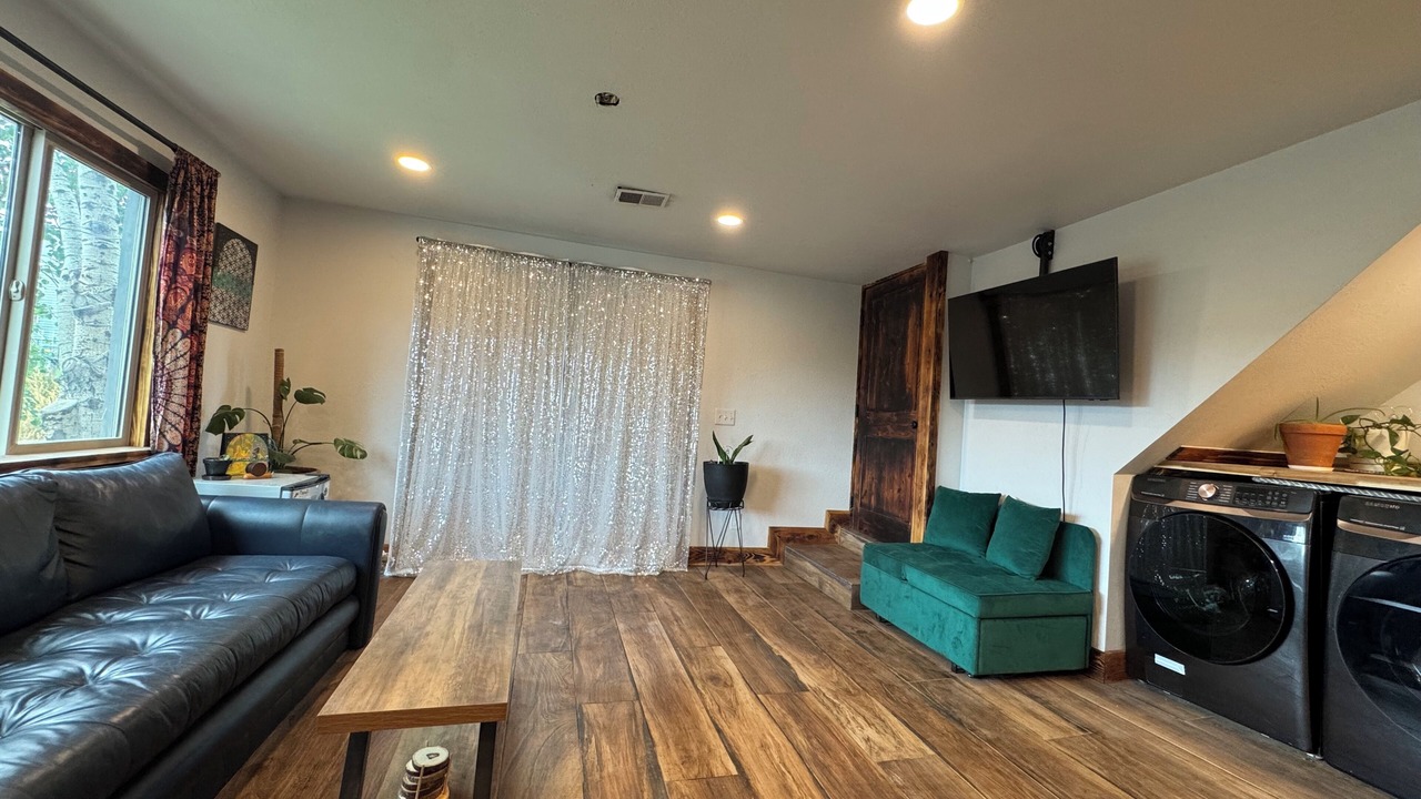 Photo of Livingroom in Kerr Gulch