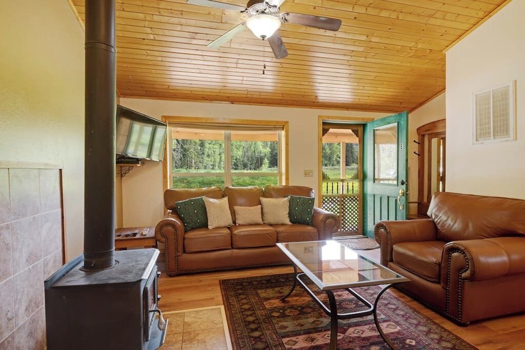 Photo of Livingroom in South Fork