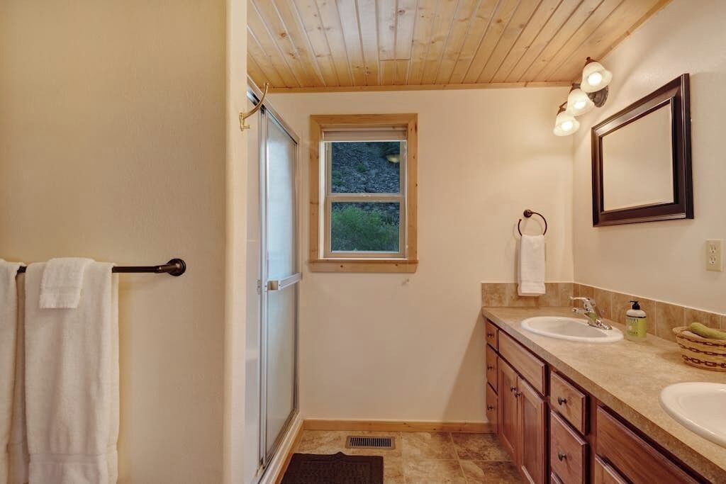 Photo of Bathroom in South Fork