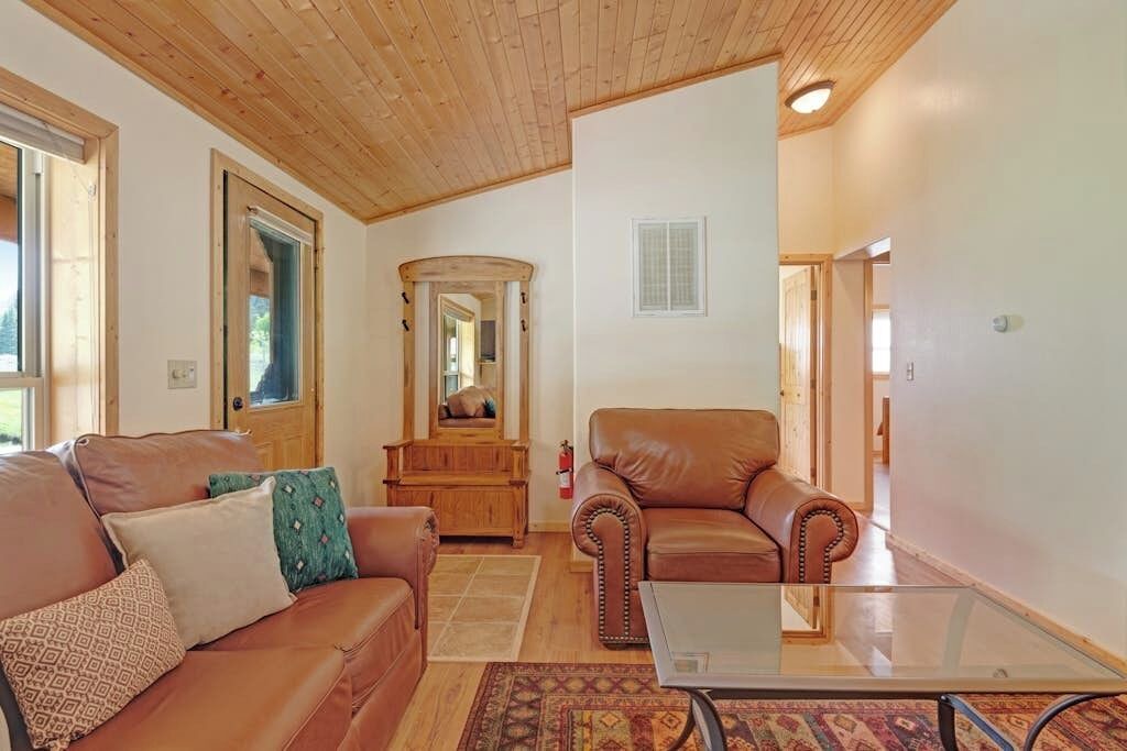 Photo of Livingroom in South Fork