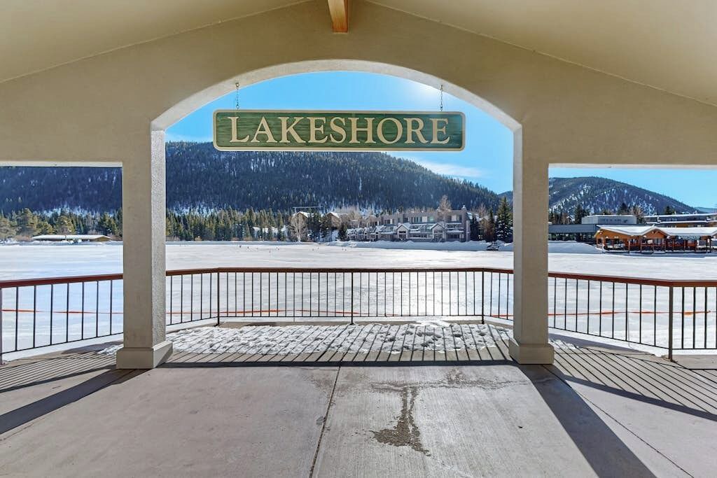 Photo of Outdoor in Lakeside Village