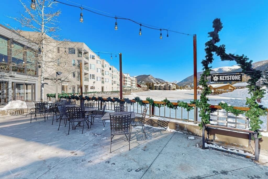 Photo of Outdoor in Lakeside Village