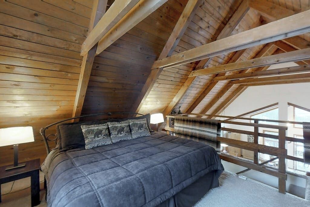 Photo of Bedroom in Purgatory