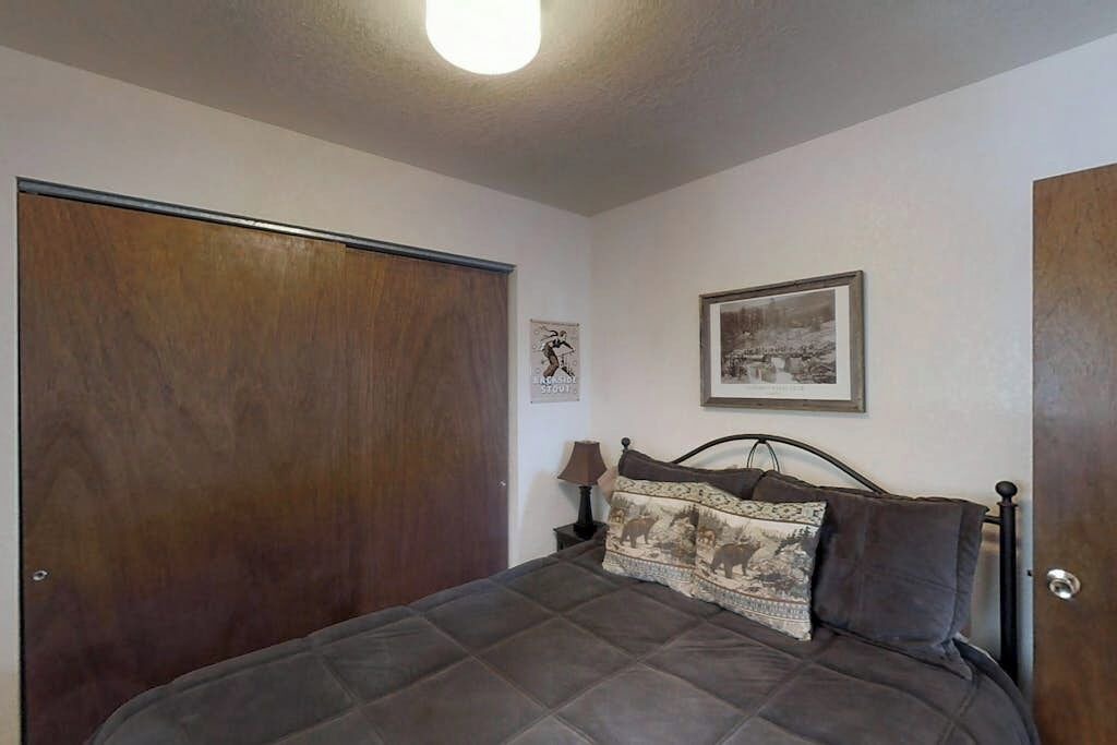 Photo of Bedroom in Purgatory