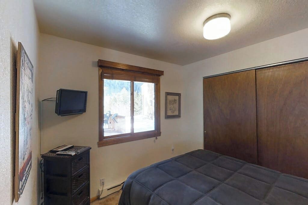 Photo of Bedroom in Purgatory