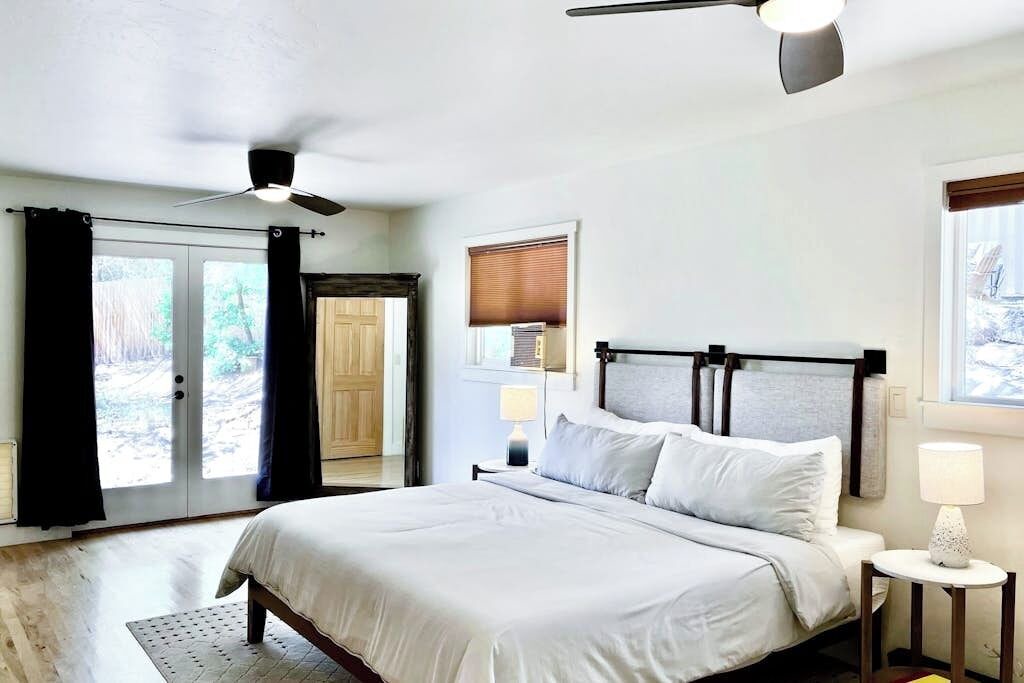 Photo of Bedroom in Hermosa