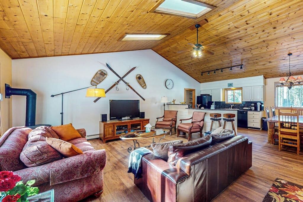 Photo of Livingroom in Blue River