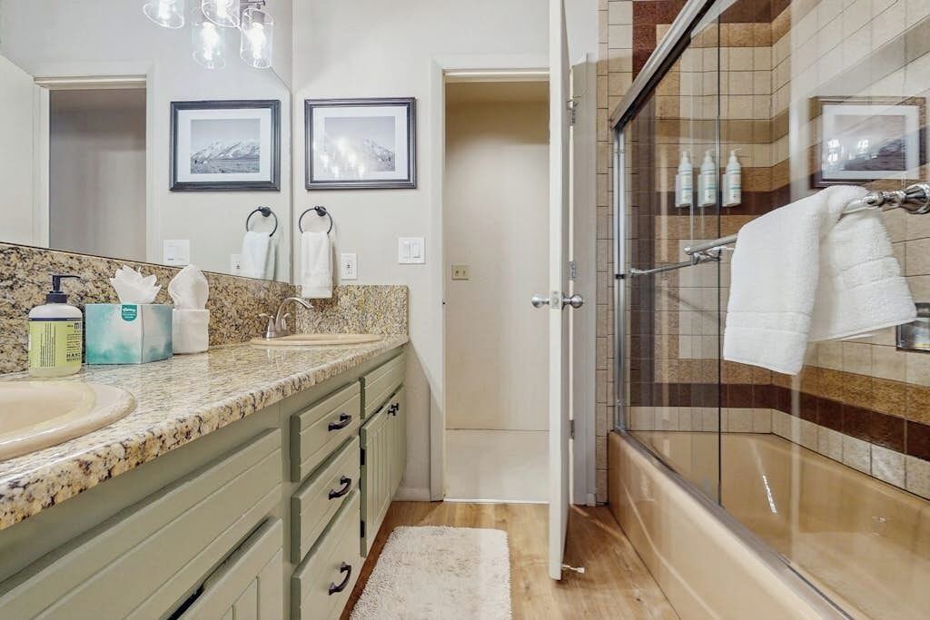 Photo of Bathroom in Edwards