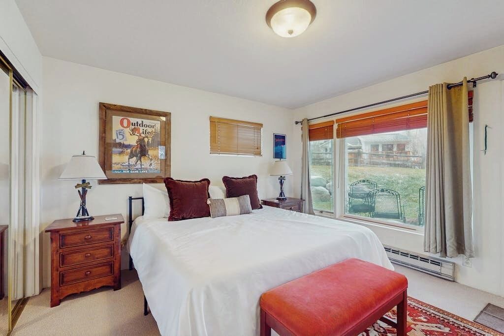 Photo of Bedroom in Edwards