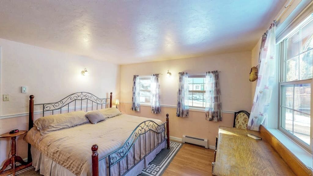 Photo of Bedroom in South Fork