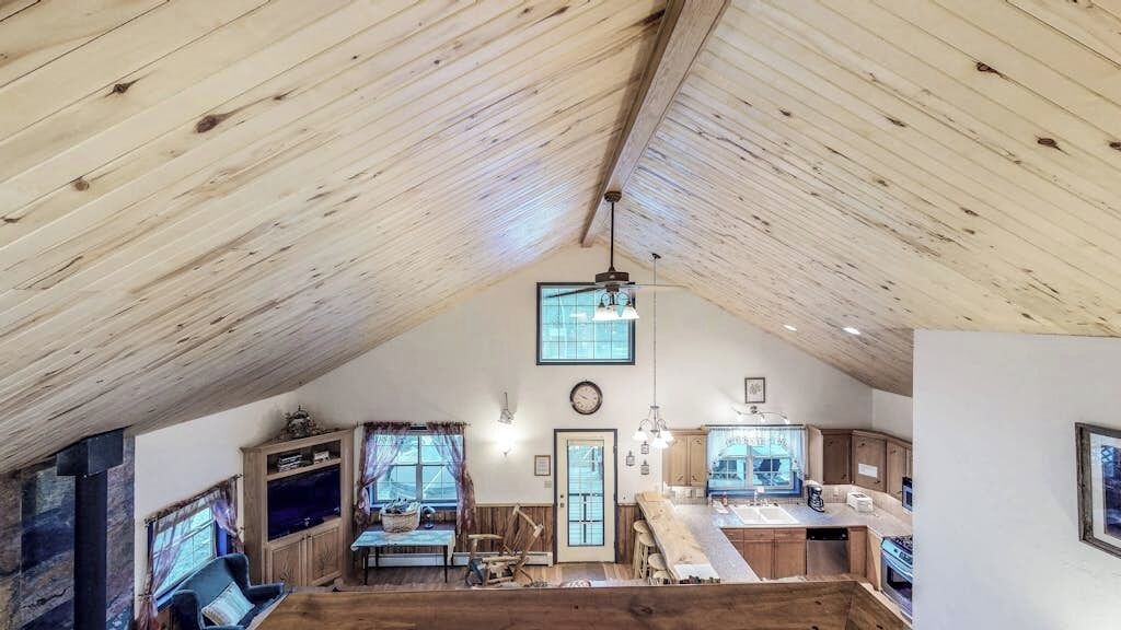 Photo of Livingroom in South Fork