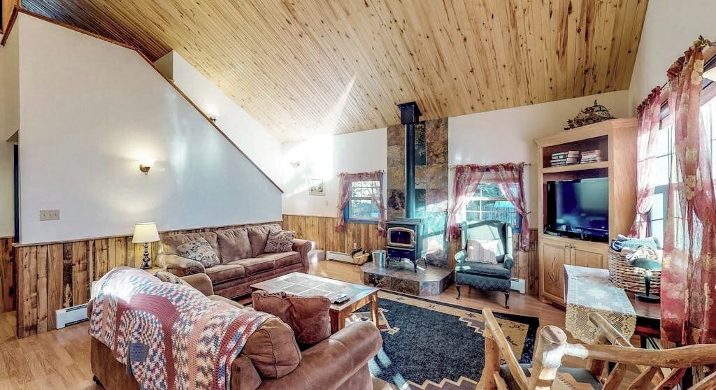 Photo of Livingroom in South Fork