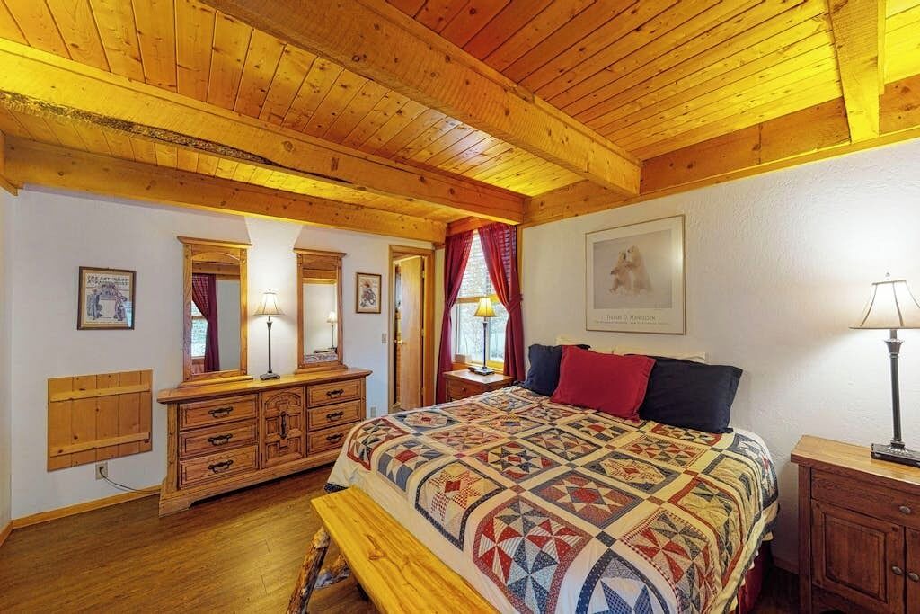 Photo of Bedroom in Pagosa Springs